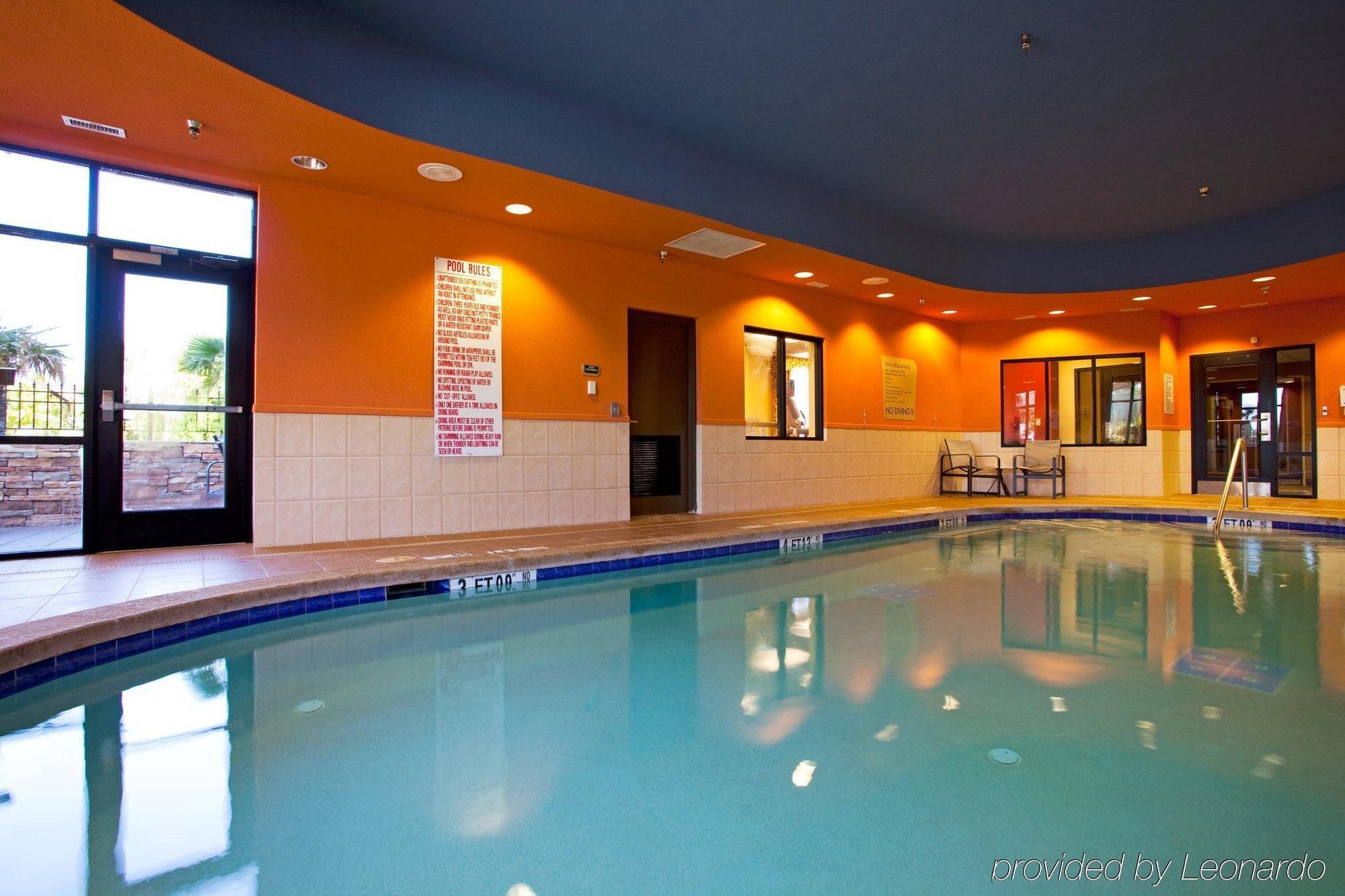 Holiday Inn Hotel & Suites Stockbridge-Atlanta I-75 By Ihg Kültér fotó