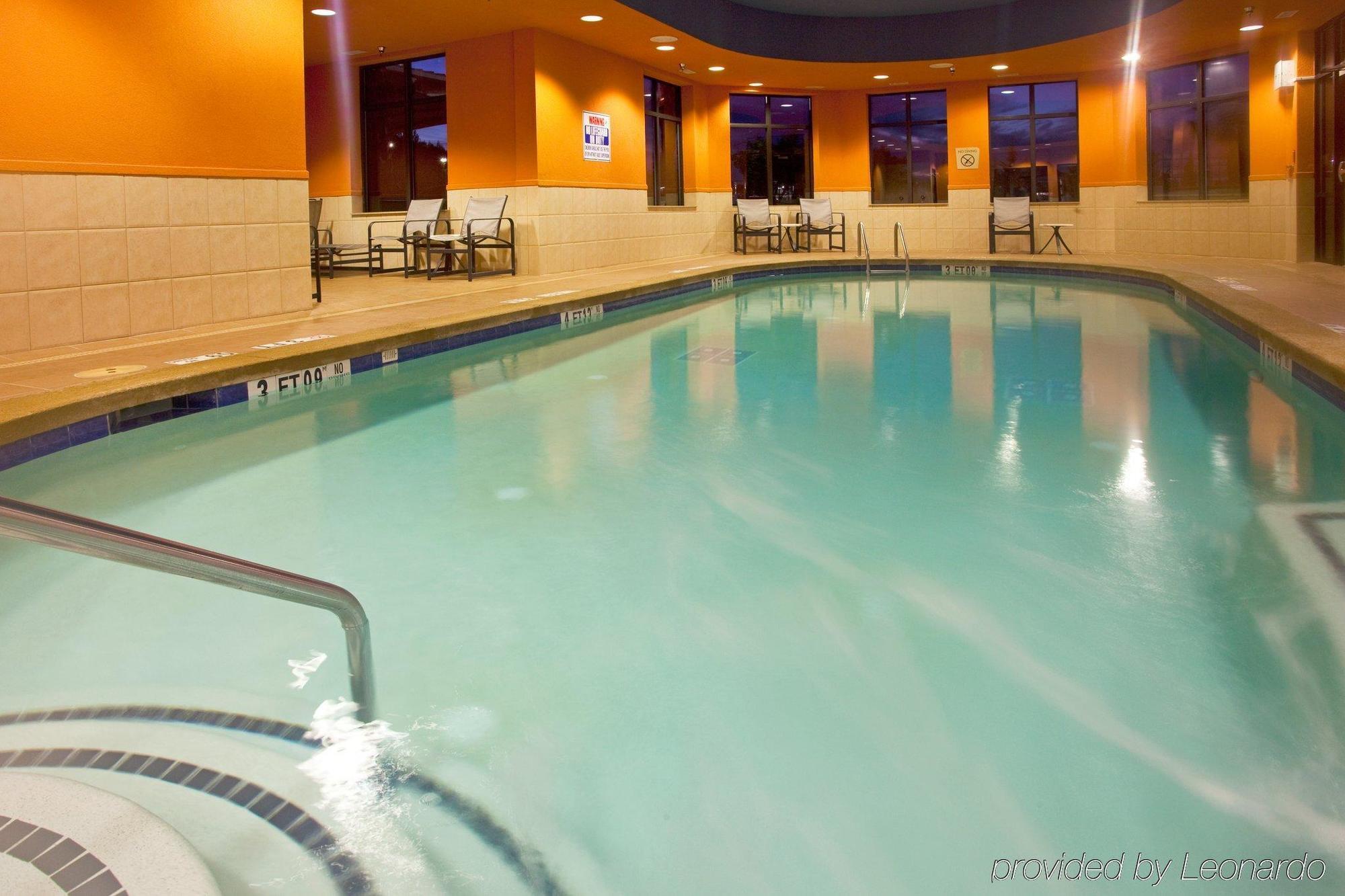 Holiday Inn Hotel & Suites Stockbridge-Atlanta I-75 By Ihg Kültér fotó